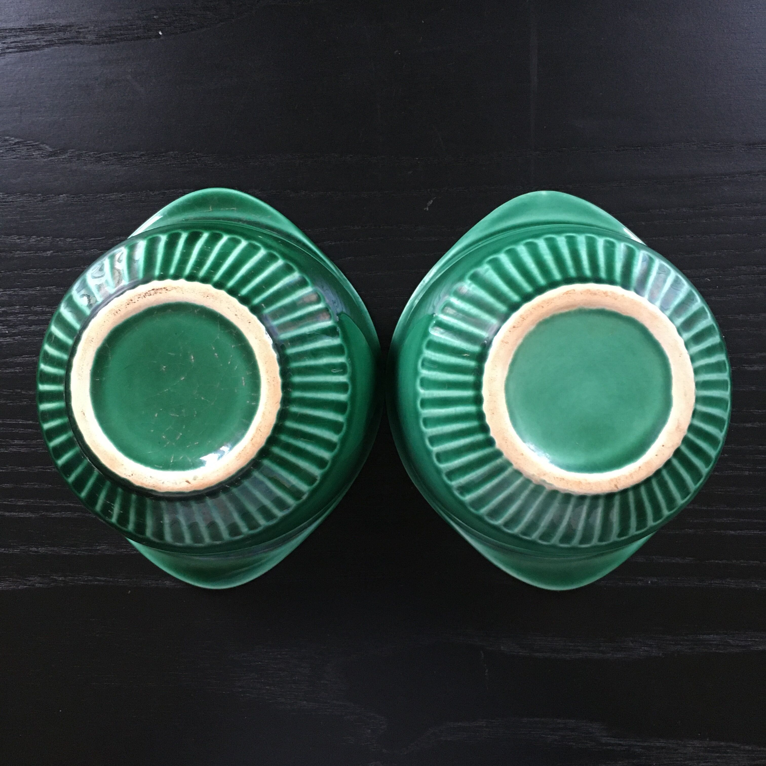 Lot 2 bowls emerald green