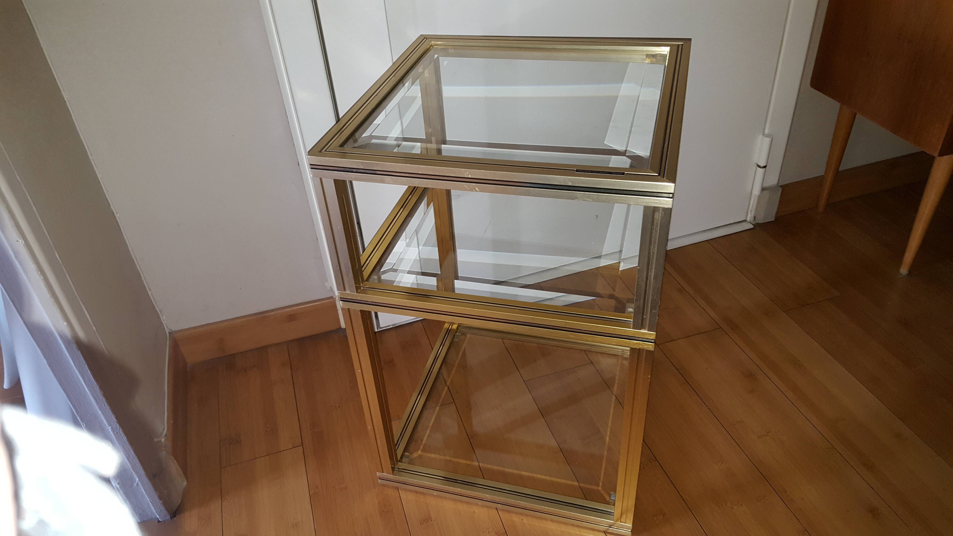 Table design Pierre Vandel