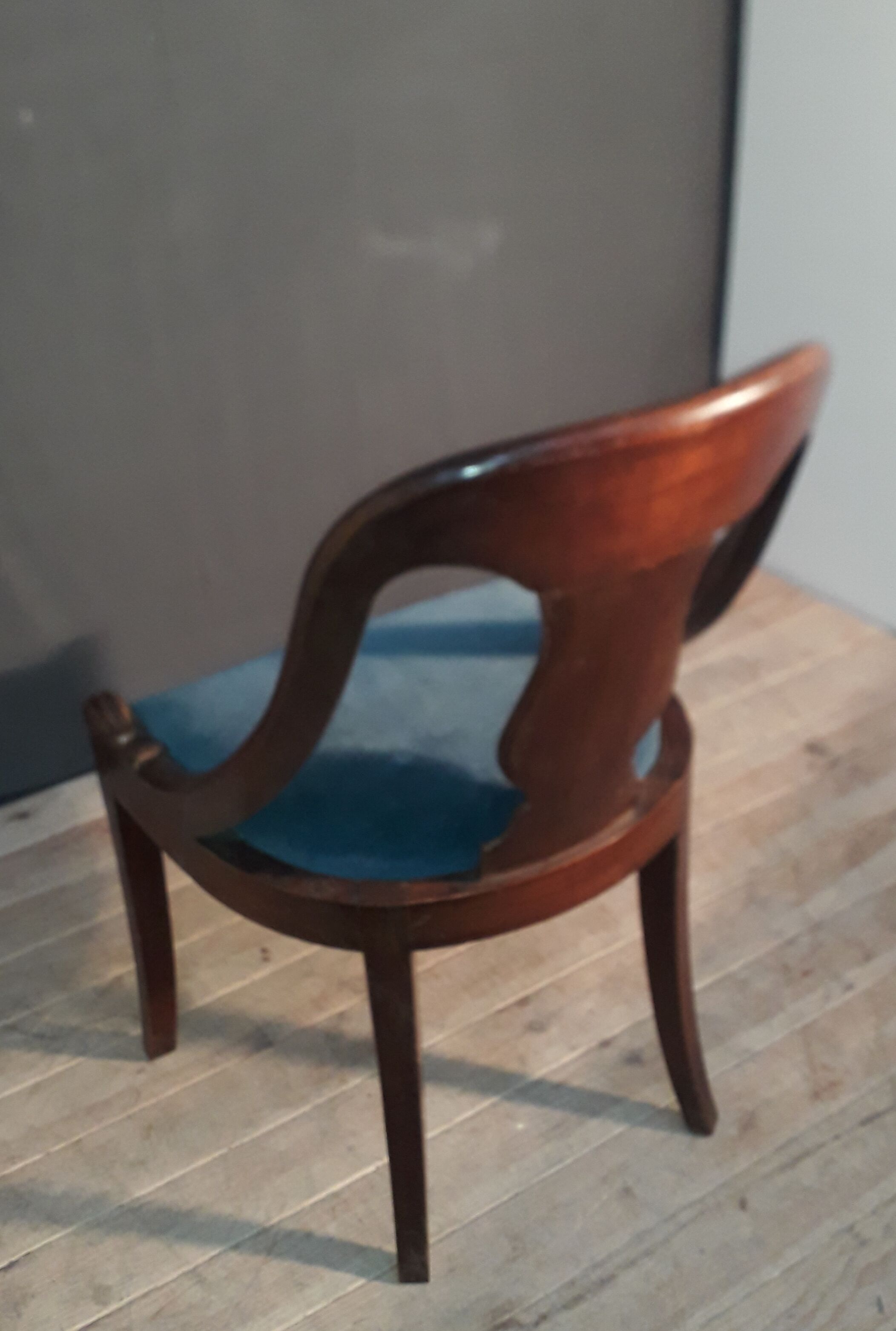 Gondola chair