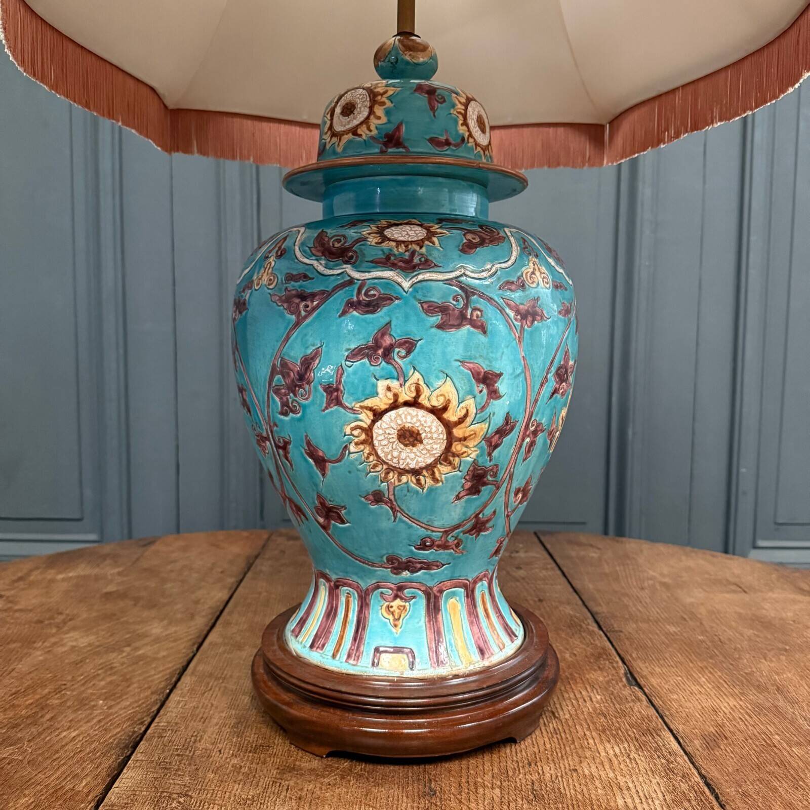 Large Chinese ceramic lamp, 20th century, floral decoration, original lampshade