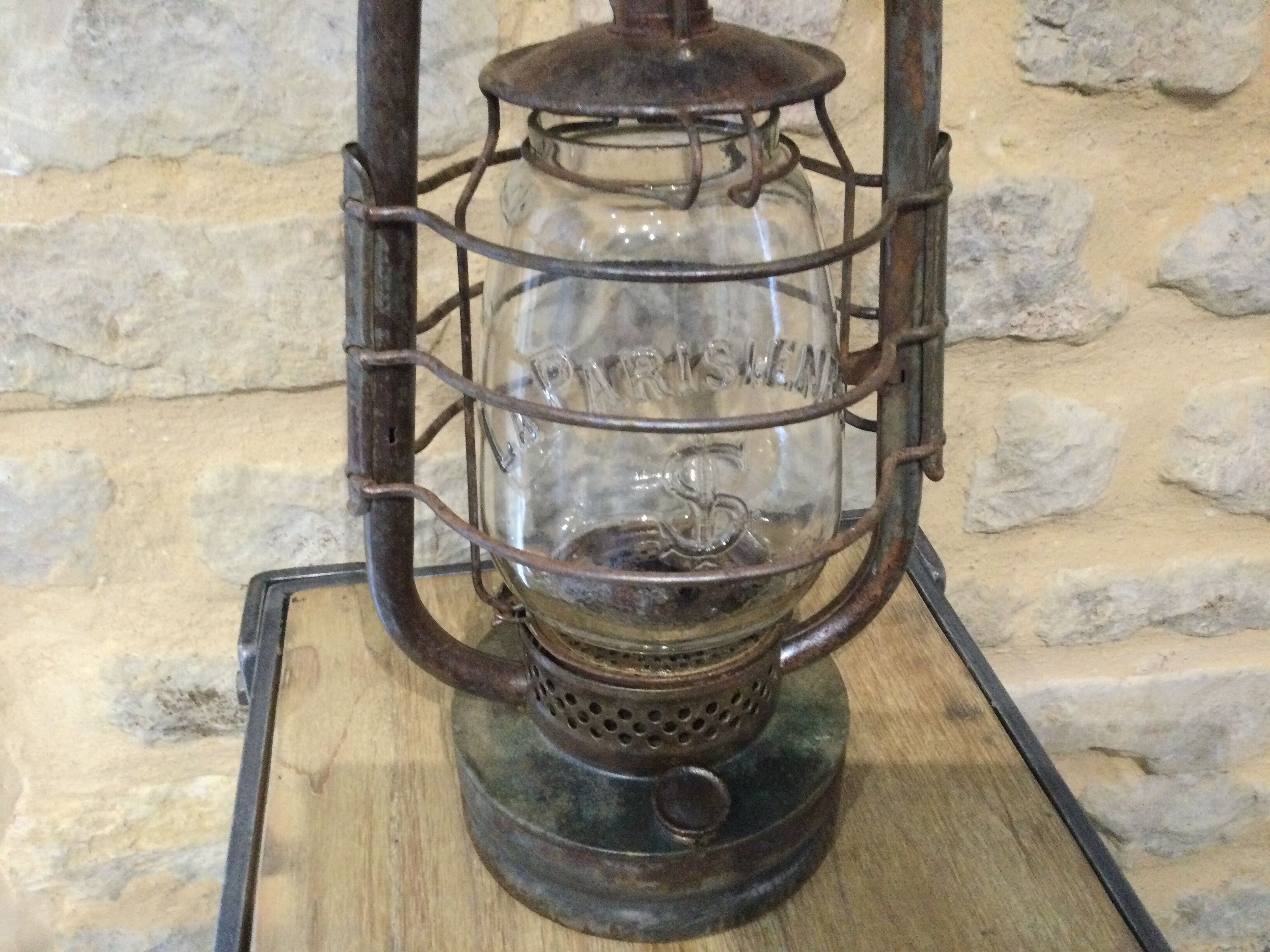 Kerosene lamp The Parisian beautiful condition