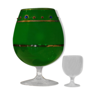 Glass with stones and gold lisared