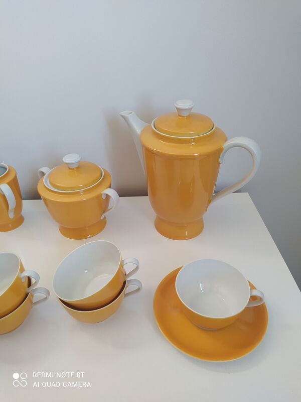 Service à café vintage en porcelaine de Limoges couleur jaune orange