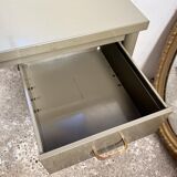 Bureau métal vintage kaki
