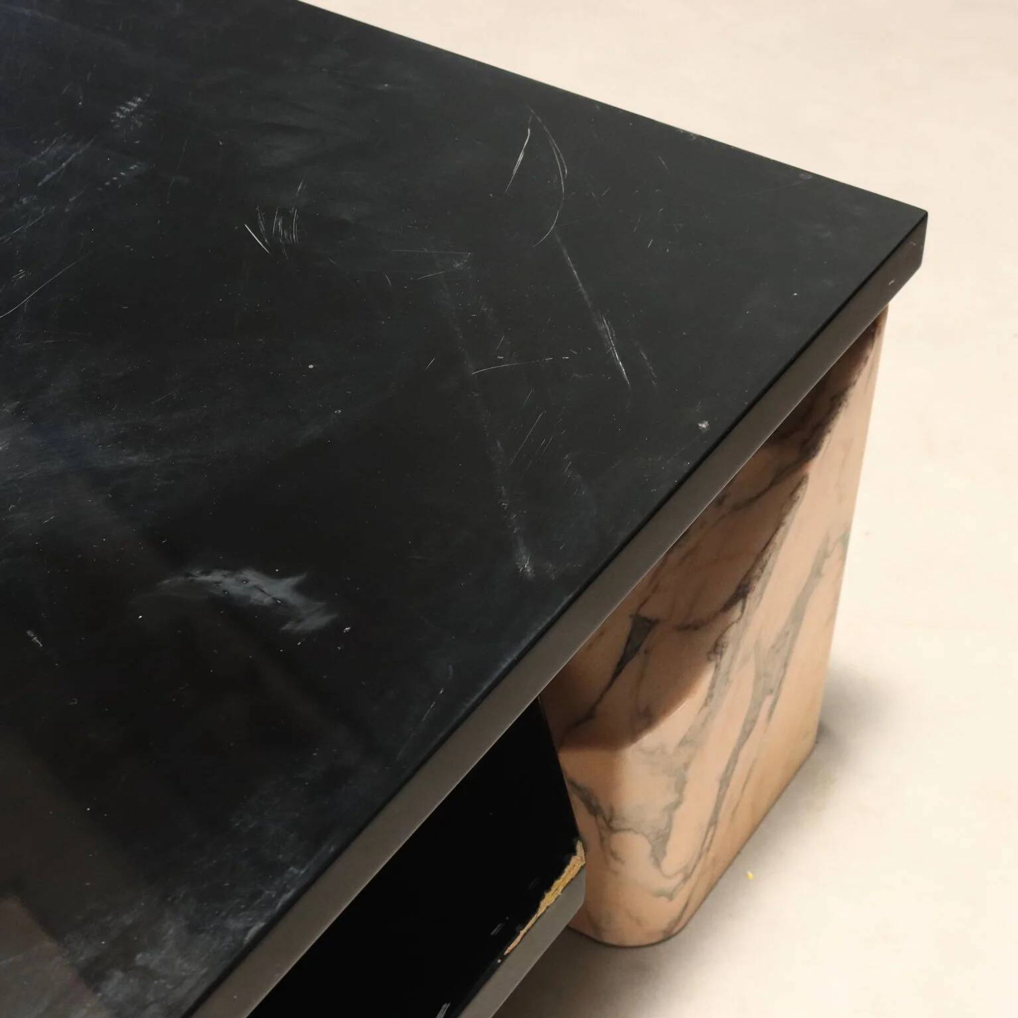Vintage coffee table in pink marble and lacquered wood, 1970s design.