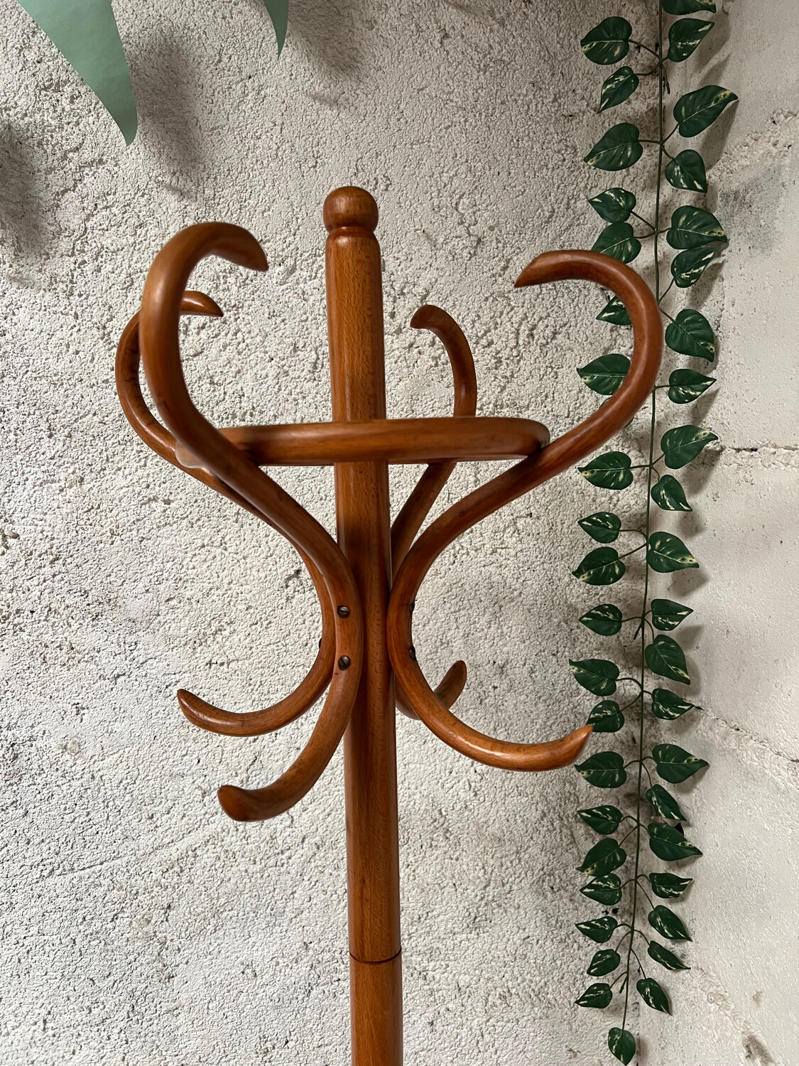 Vintage wooden parrot coat rack