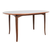 Table suédoise vintage en teck modèle « Ovalen » par Carlm Malmsten pour Mobel Komponerad AV, années 1950.