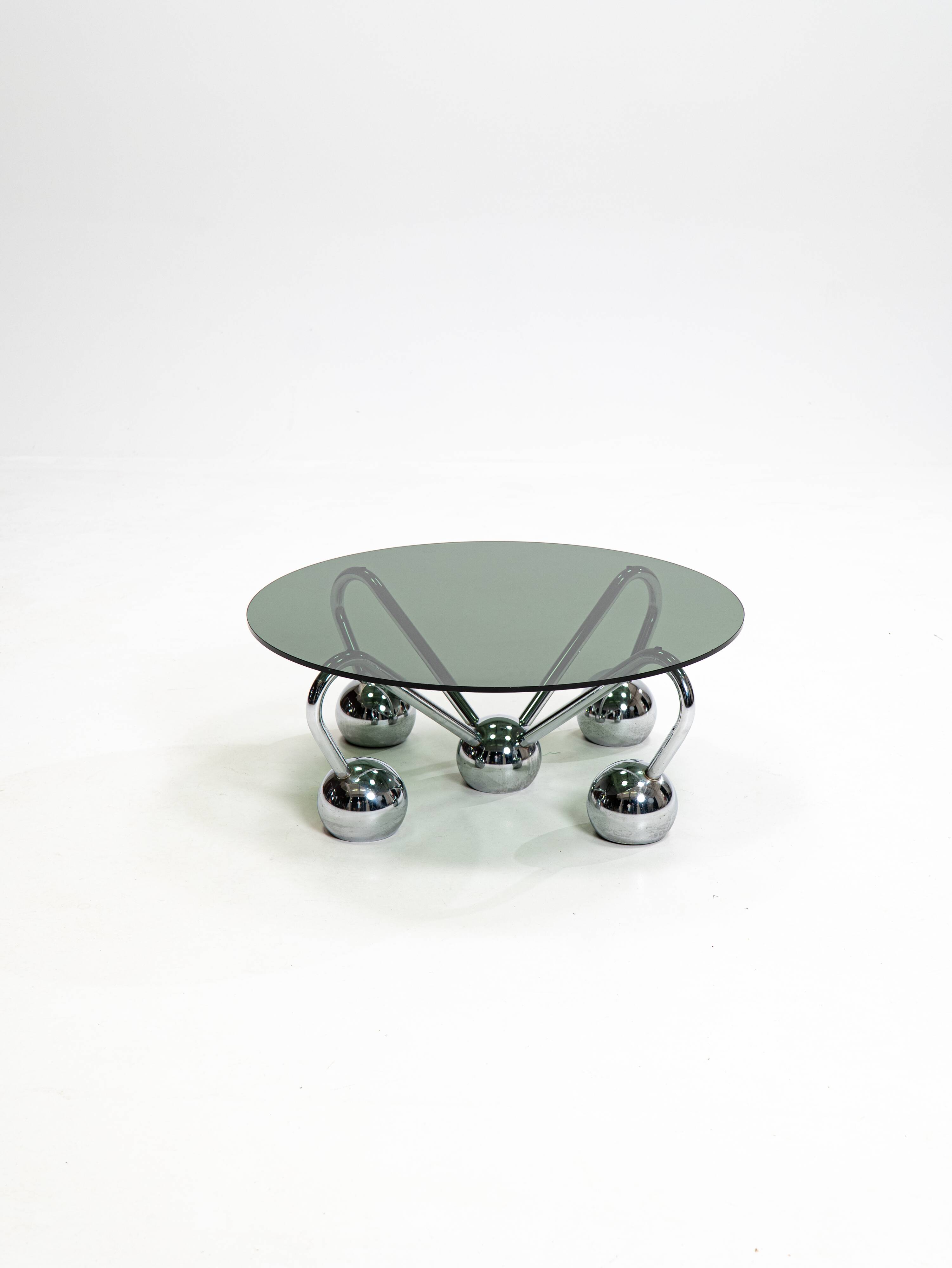 Table basse Sputnik en métal chromé et verre fumé, années 1970, Italie