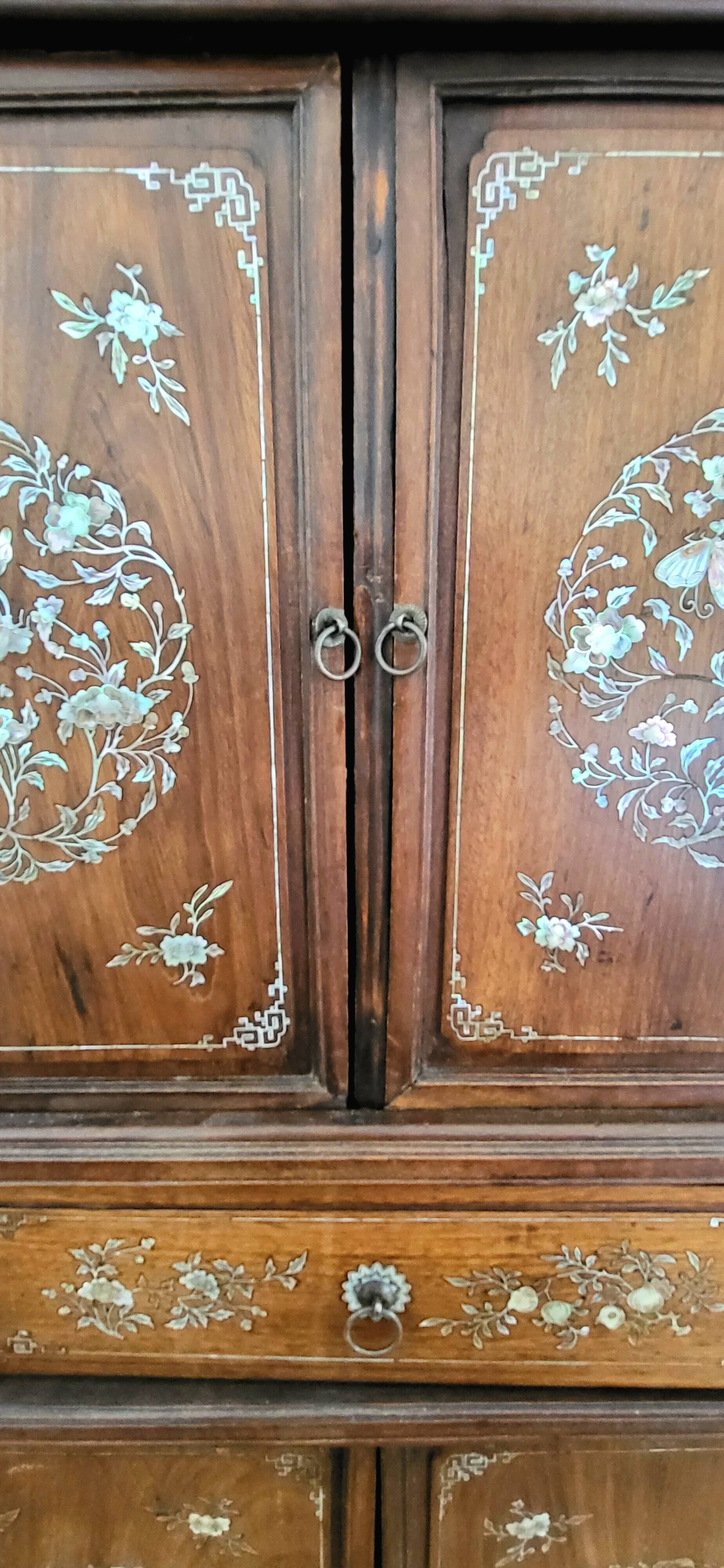 antique Chinese cabinet