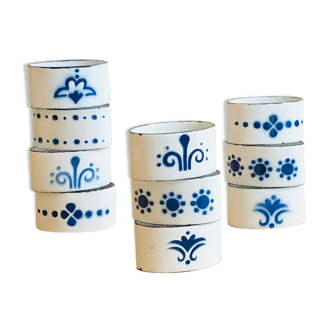 Set of 10 rounds of enamelled metal towel