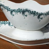 Gravy boat en Terre de Fer Saint Amand and Hamage model Byzantine