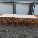 Large table, dining room, with 5 extensions, 8 feet.wood