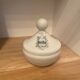 Poudrier en opaline blanche