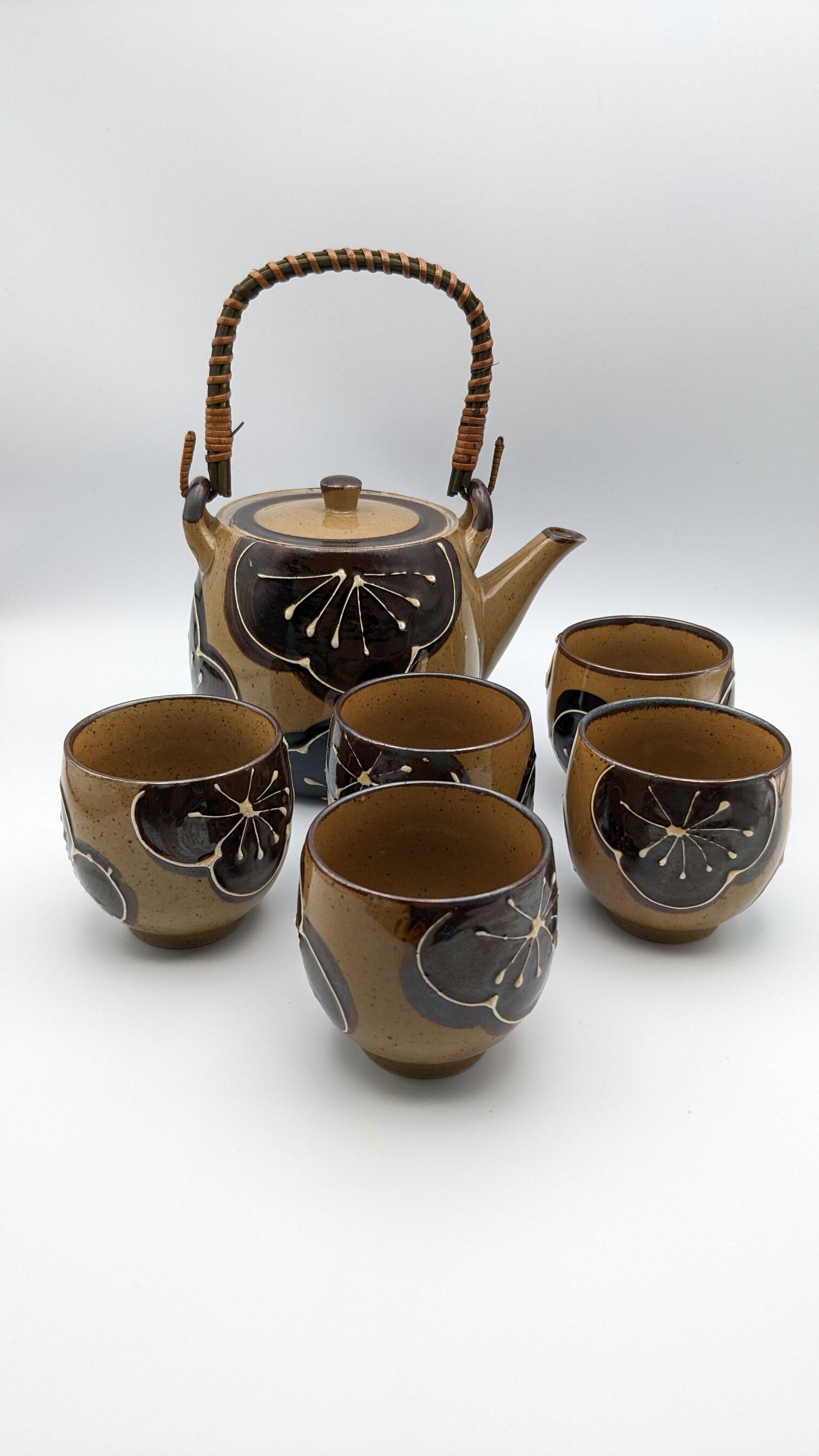 Tea set japan asia glazed stoneware decoration flower wicker handle