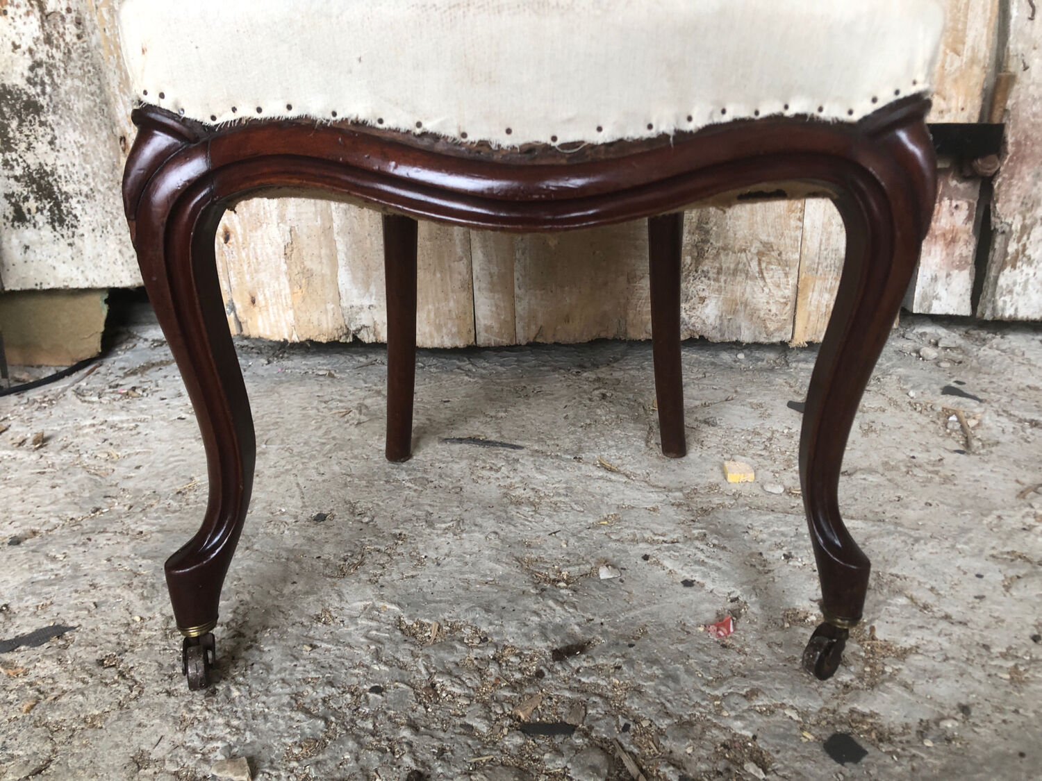 Louis XV style chair in cherry wood and fabric