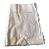 Drap ancien 100% lin. Bordures à bribes brodées. En parfait état.