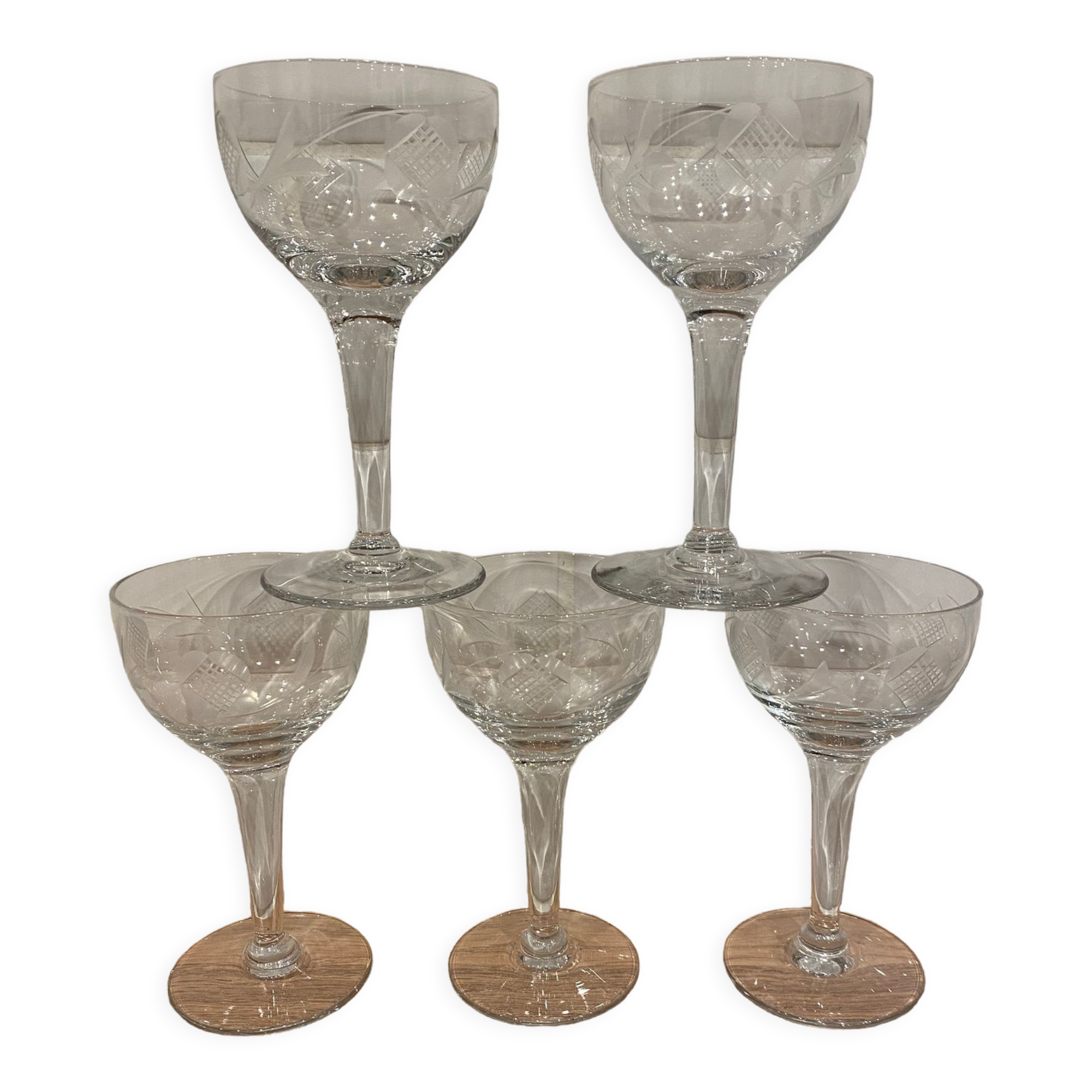 Set of 5 engraved glasses