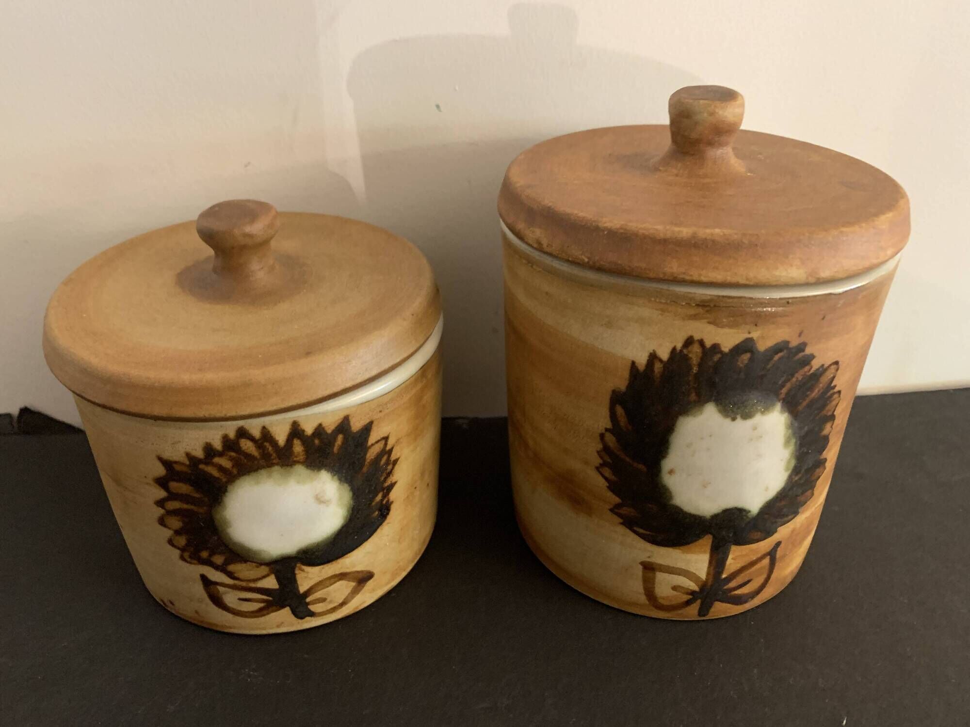2 pots Pottery of La Colombe model sandstone flower 1970/1980