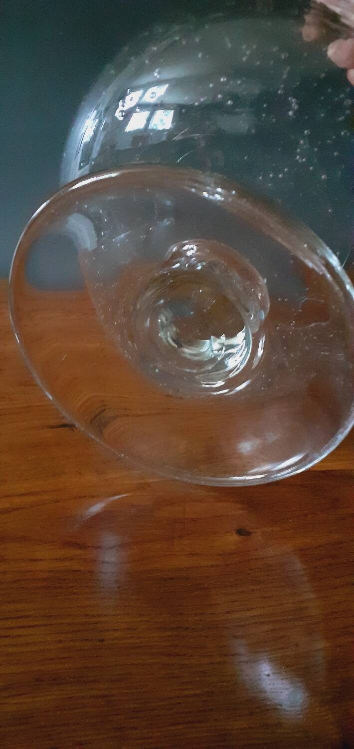 Biot cup in bubbled and blown glass, 1970s