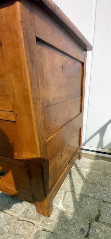 Old solid oak cabinet with its large drawer.