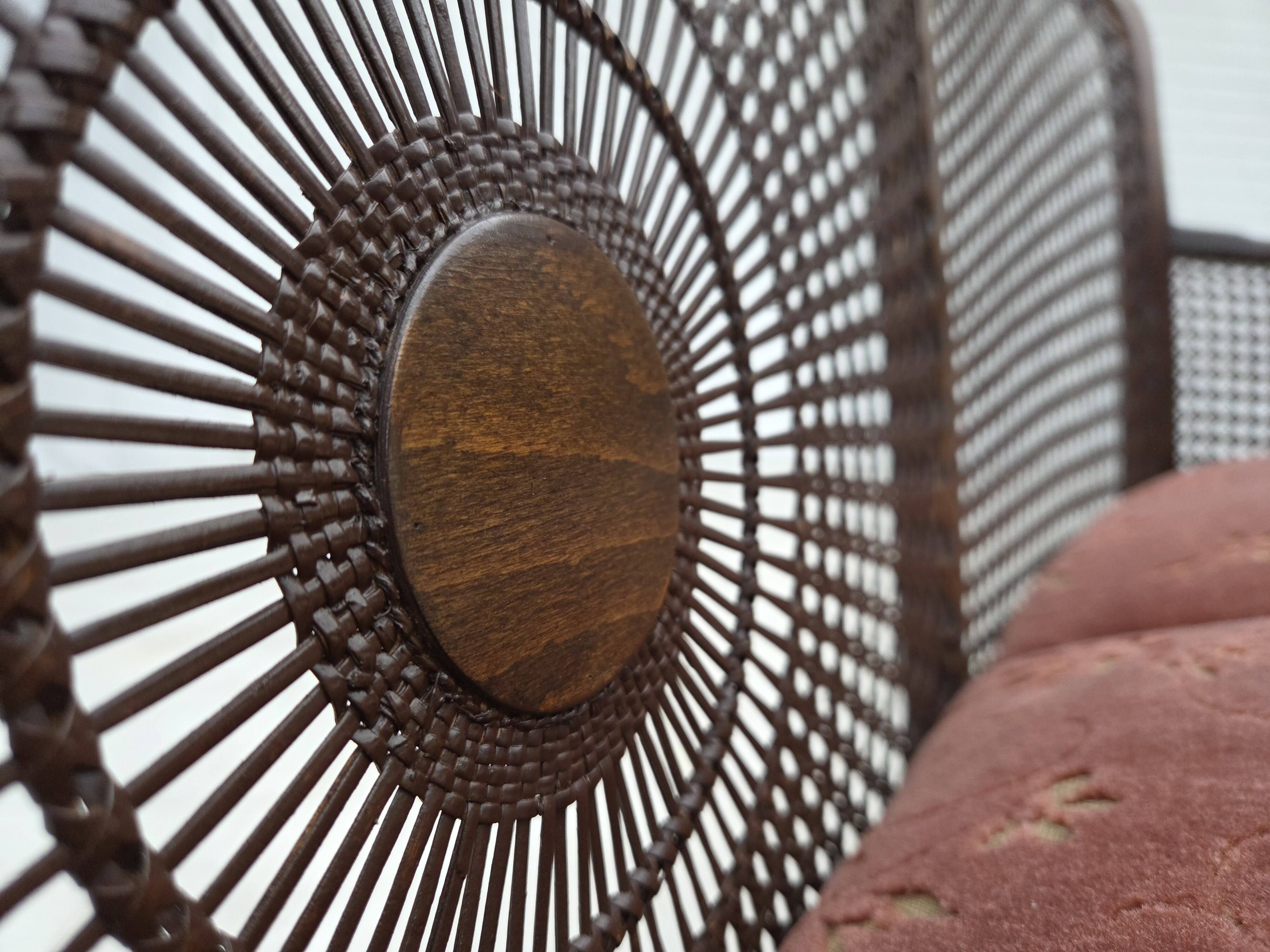 1950s, Danish 3-seater sofa, salmon/pink velour, furniture mesh.