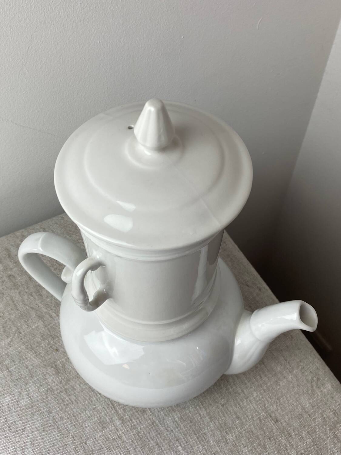 Pillivuyt France white porcelain teapot