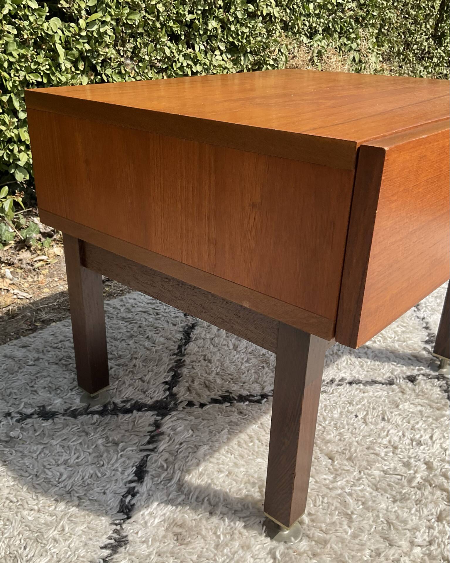 Vintage bedside table from the 60s-70s in teak.