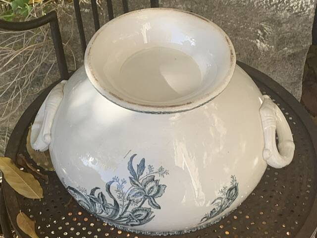 Soup tureen base, old salad bowl, iron earth with blue iris pattern, 19th century, collector's item