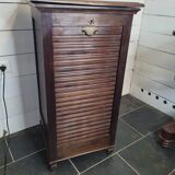 Old binder with single curtain