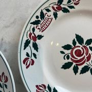 Deux assiettes plates Villeroy & Boch