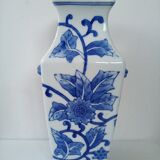 Asian vase shape baluster floral decoration handle Lion's head