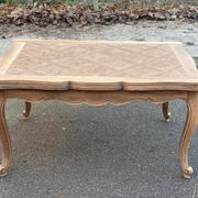 Louis XV extendable dining table, renovated, walnut, 250cm, 18th century.