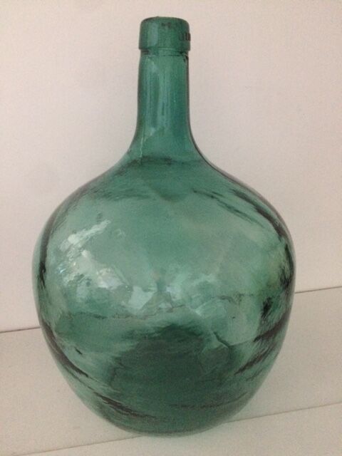 A very nice blue green about 15 l demijohn
