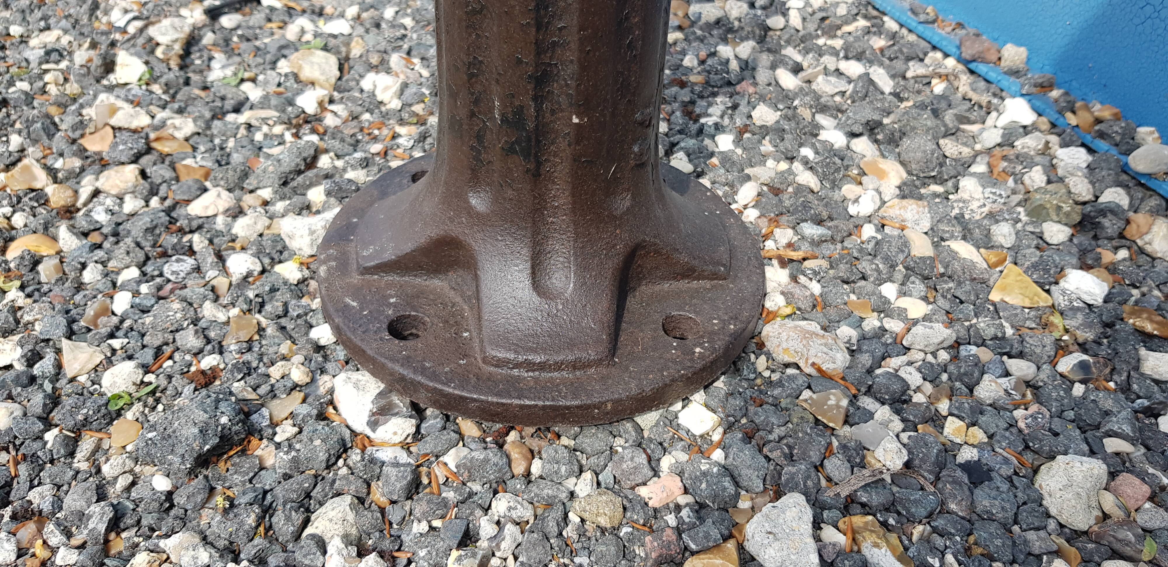 Console en fonte et tek