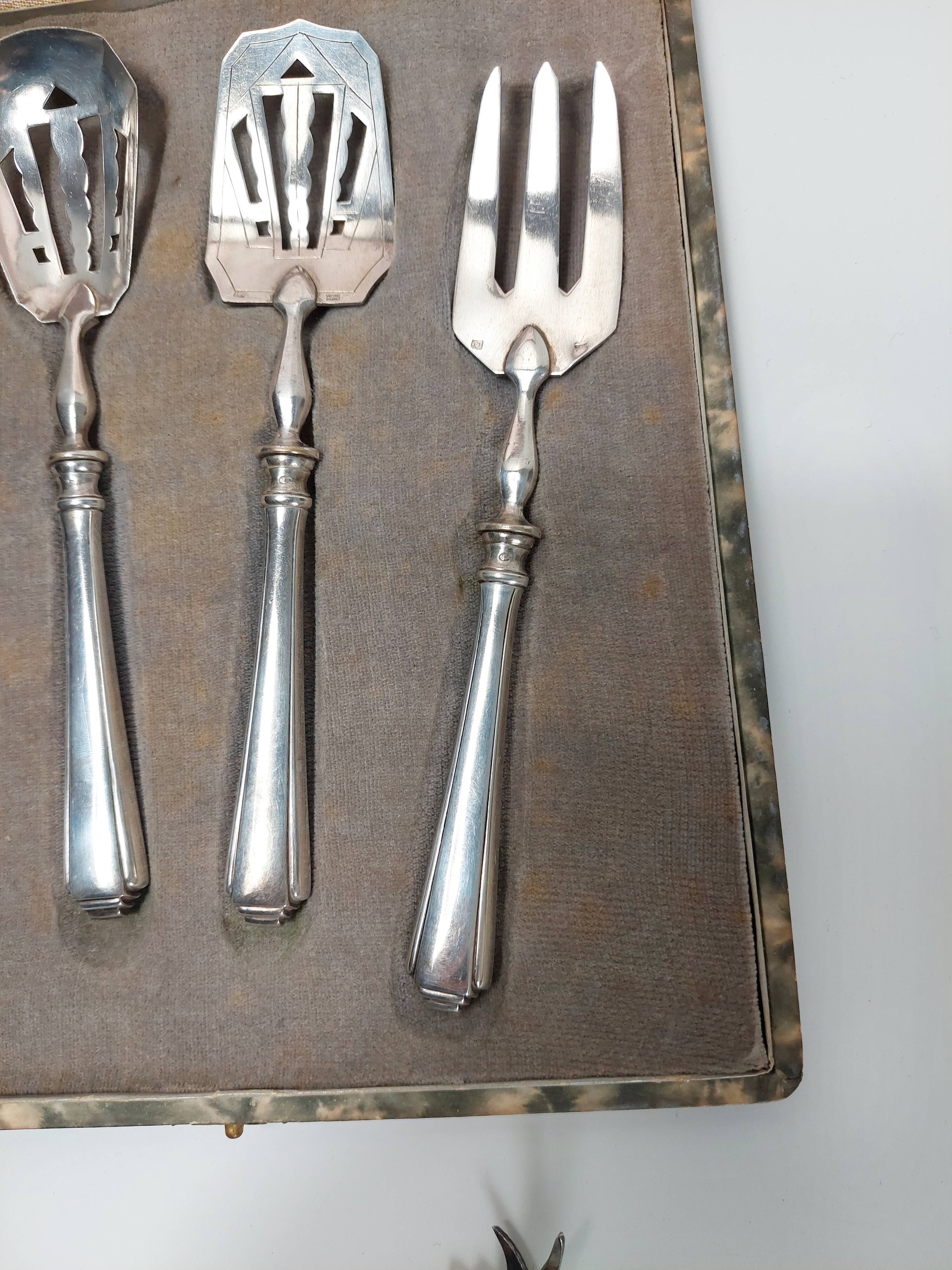 Set of dessert cutlery + 2 sugar tongs