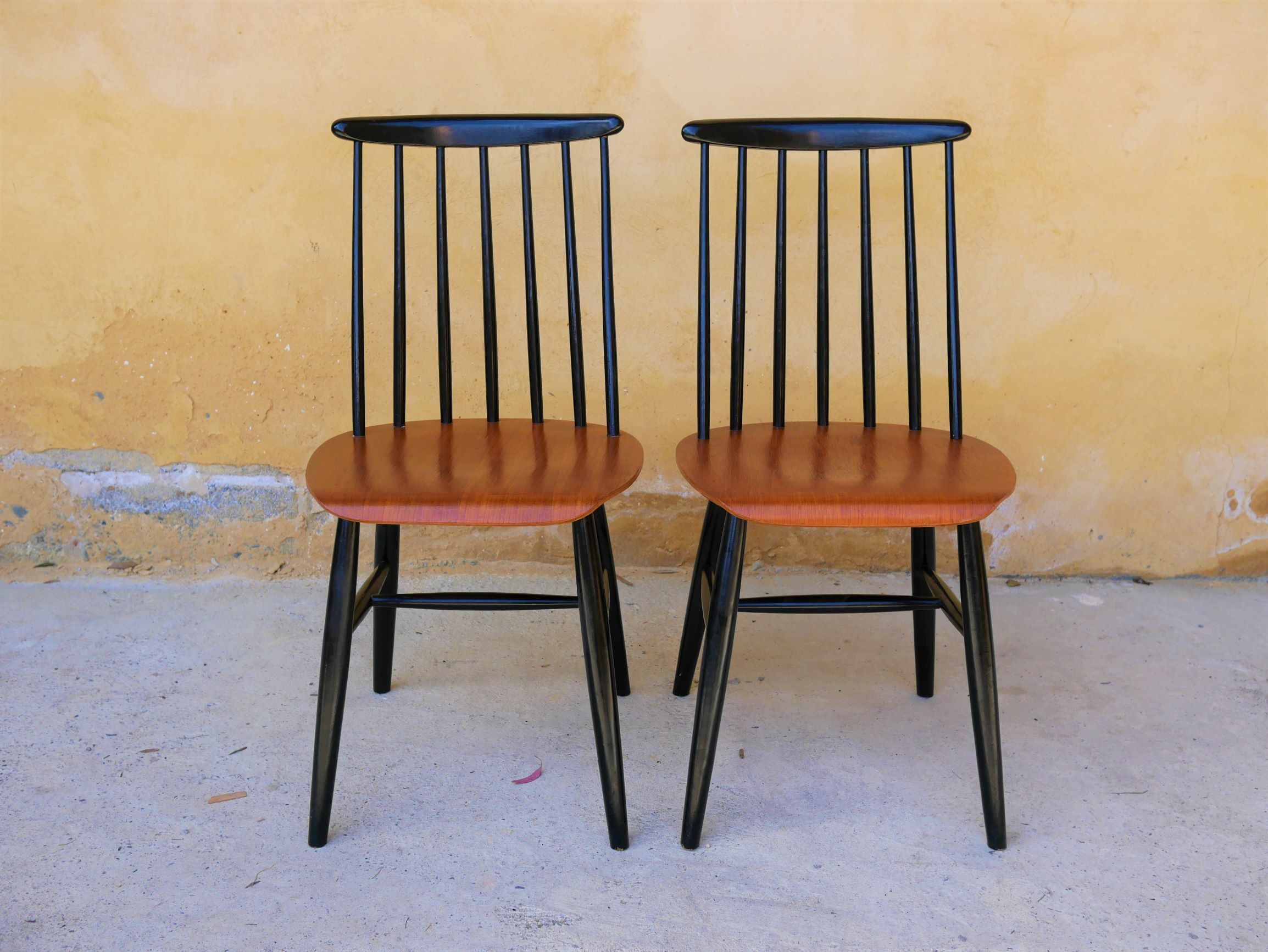 Chaise scandinave par I.Tapiovaara modèle « Fanett »