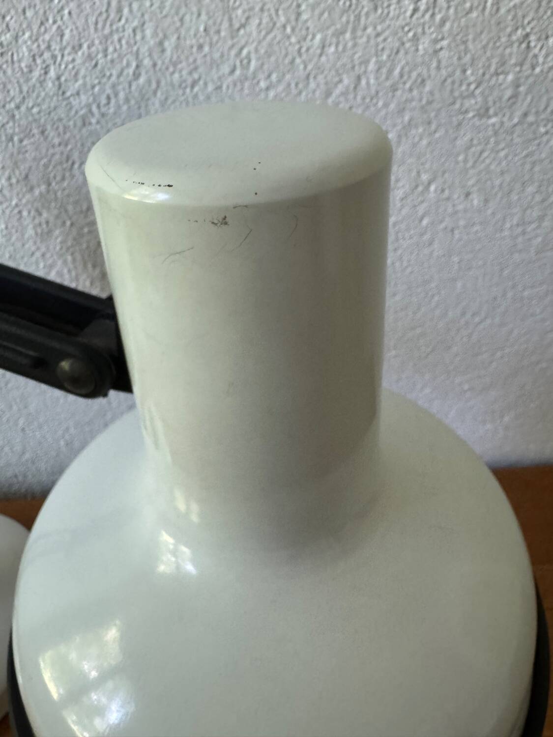 80s Pixar Style Articulated Desk Lamp