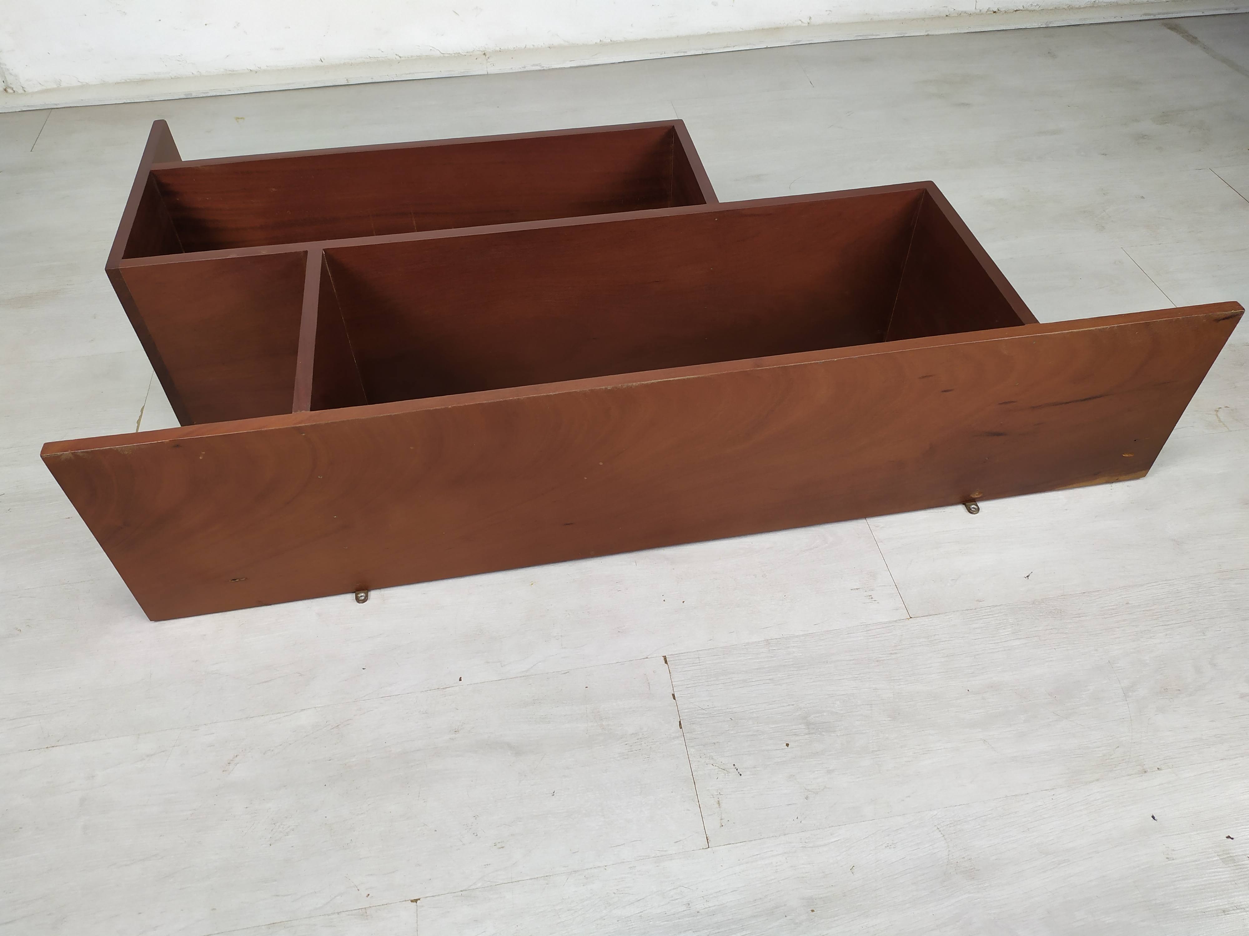 Vintage wall shelf accawed