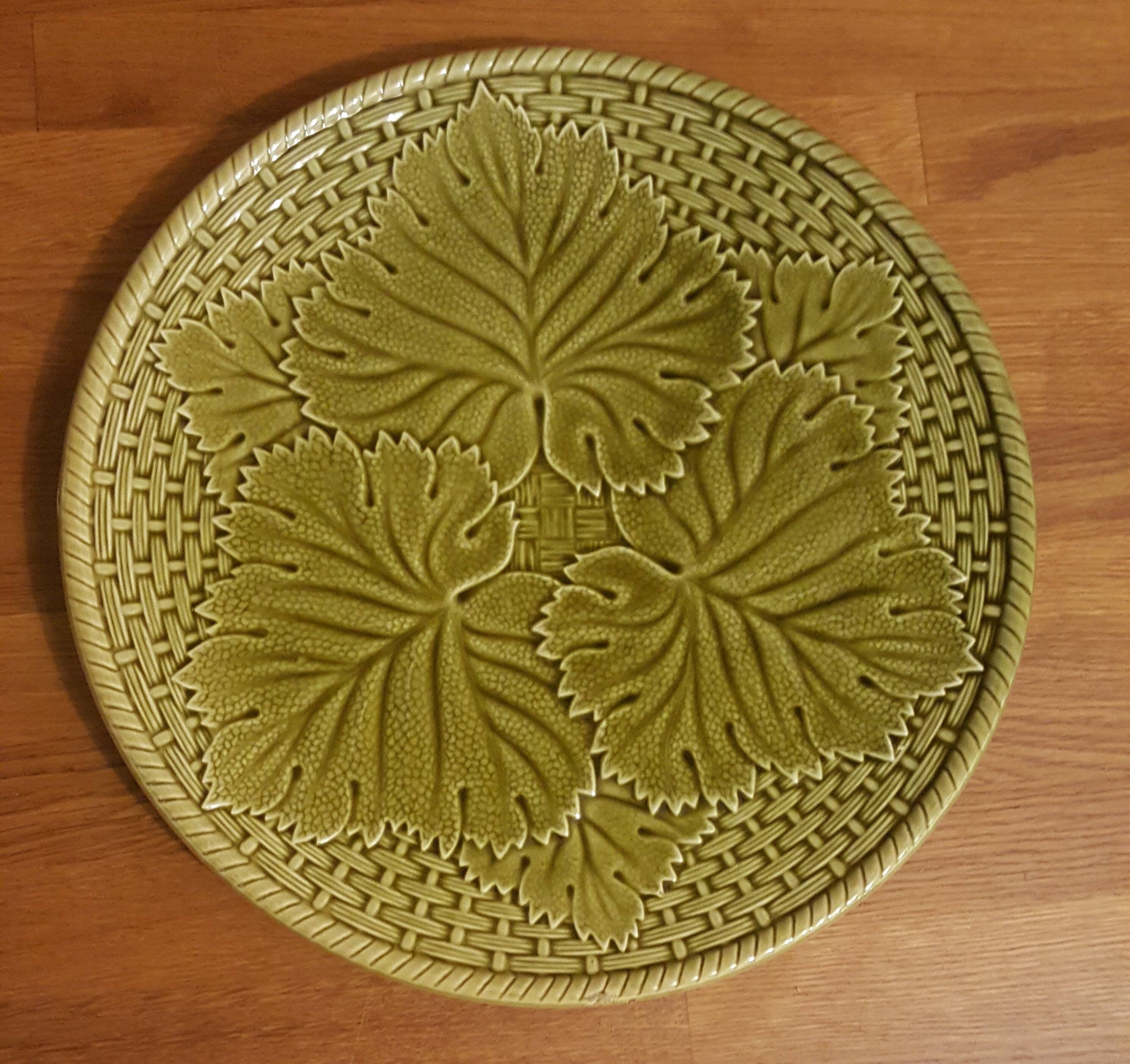 Gien Barbotine earthenware pie dish