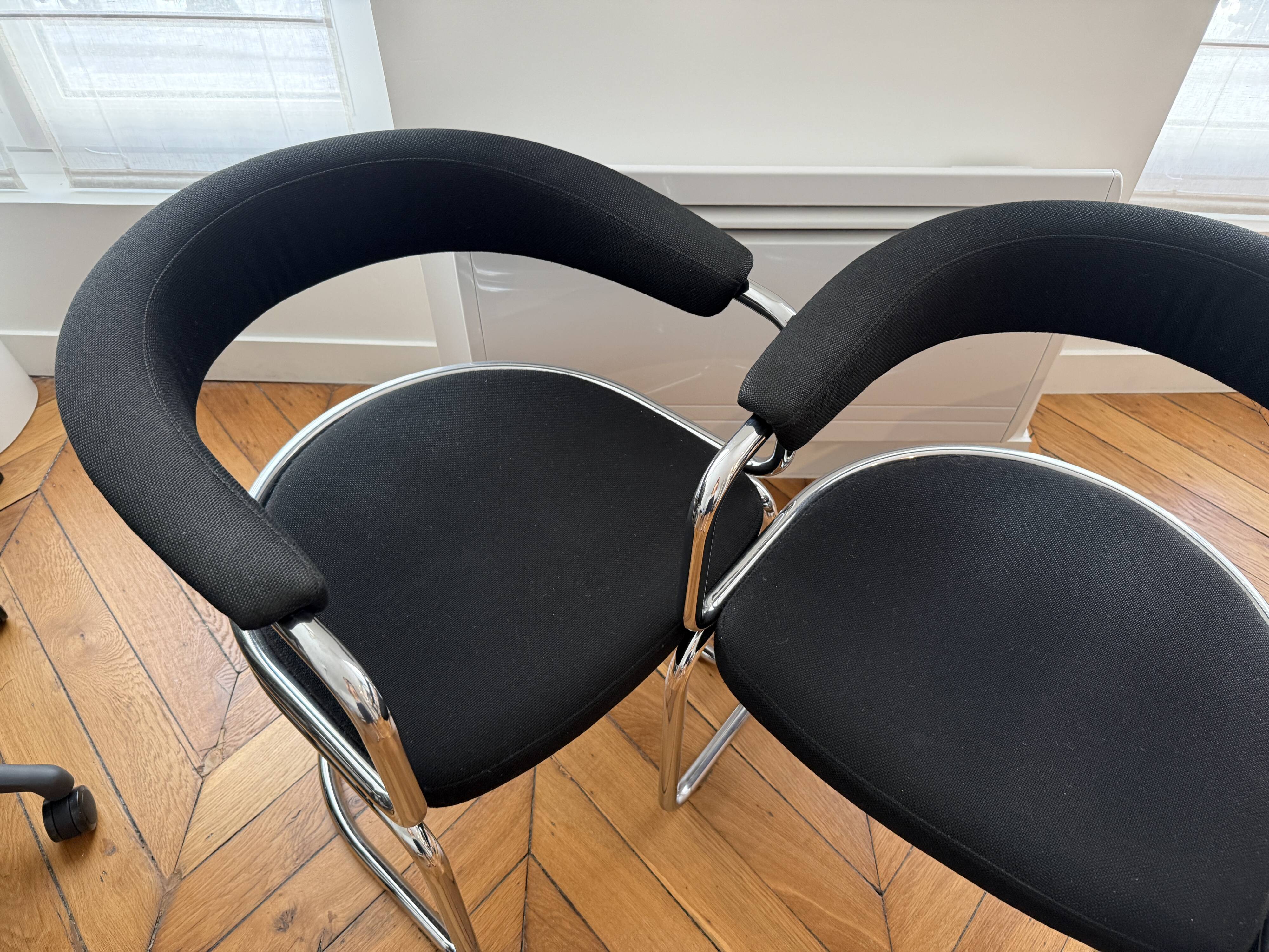 Chaises cantilever en acier tubulaire vintage des années 50