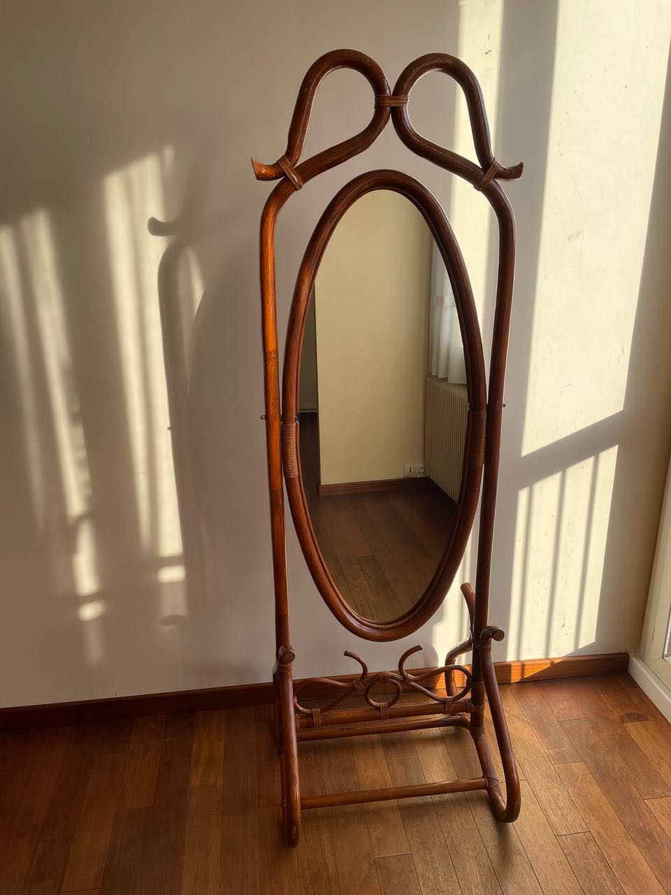 Psyché miroir rotin