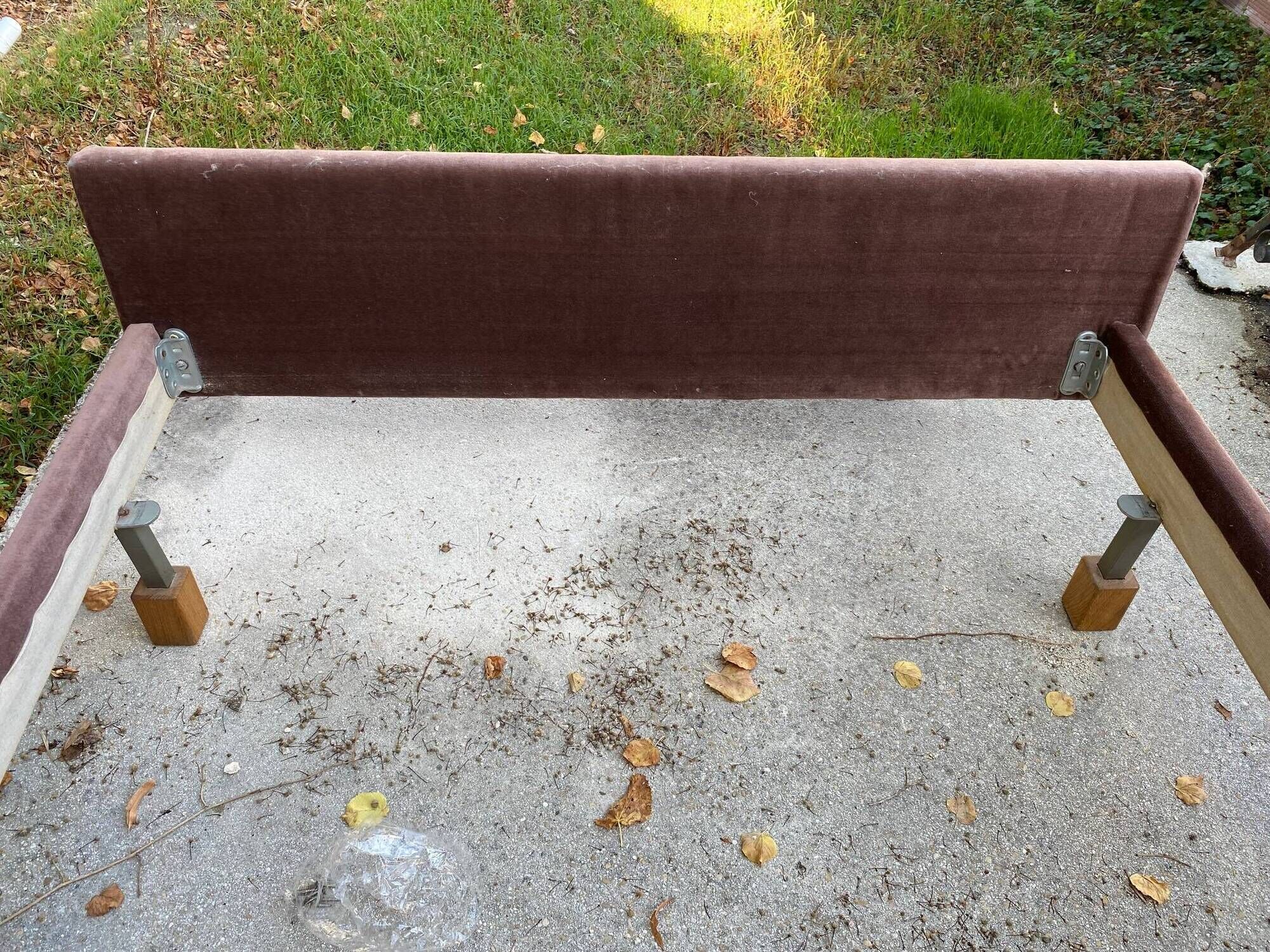 Lit Vintage Teck et velours
