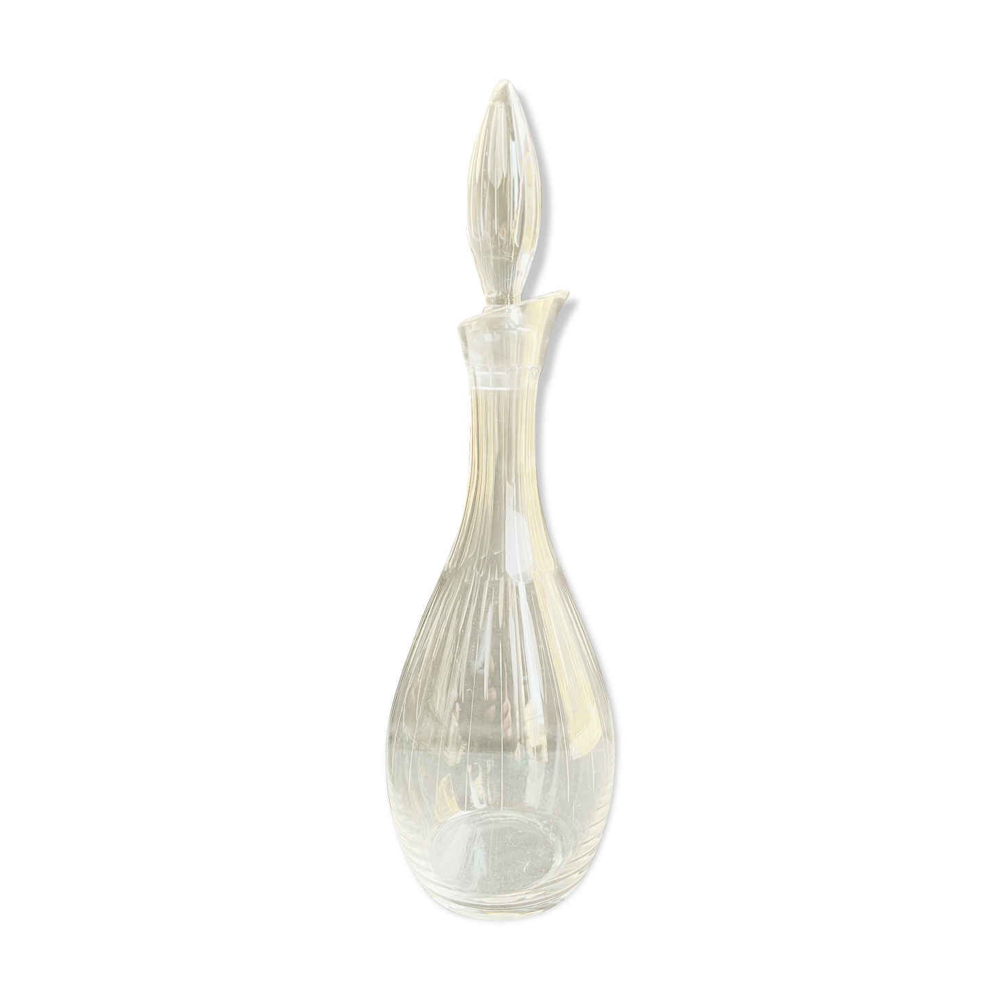Carafe en cristal soufflé et taillé
