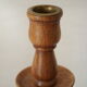 Paire de bougeoirs en bois torsadé et laiton vintage