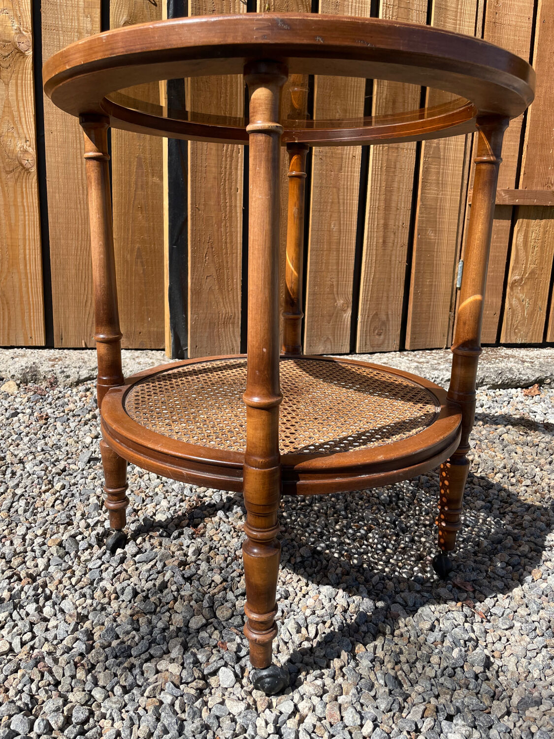 Chariot vintage en bois rotin