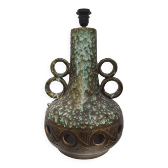 Lamp base 70