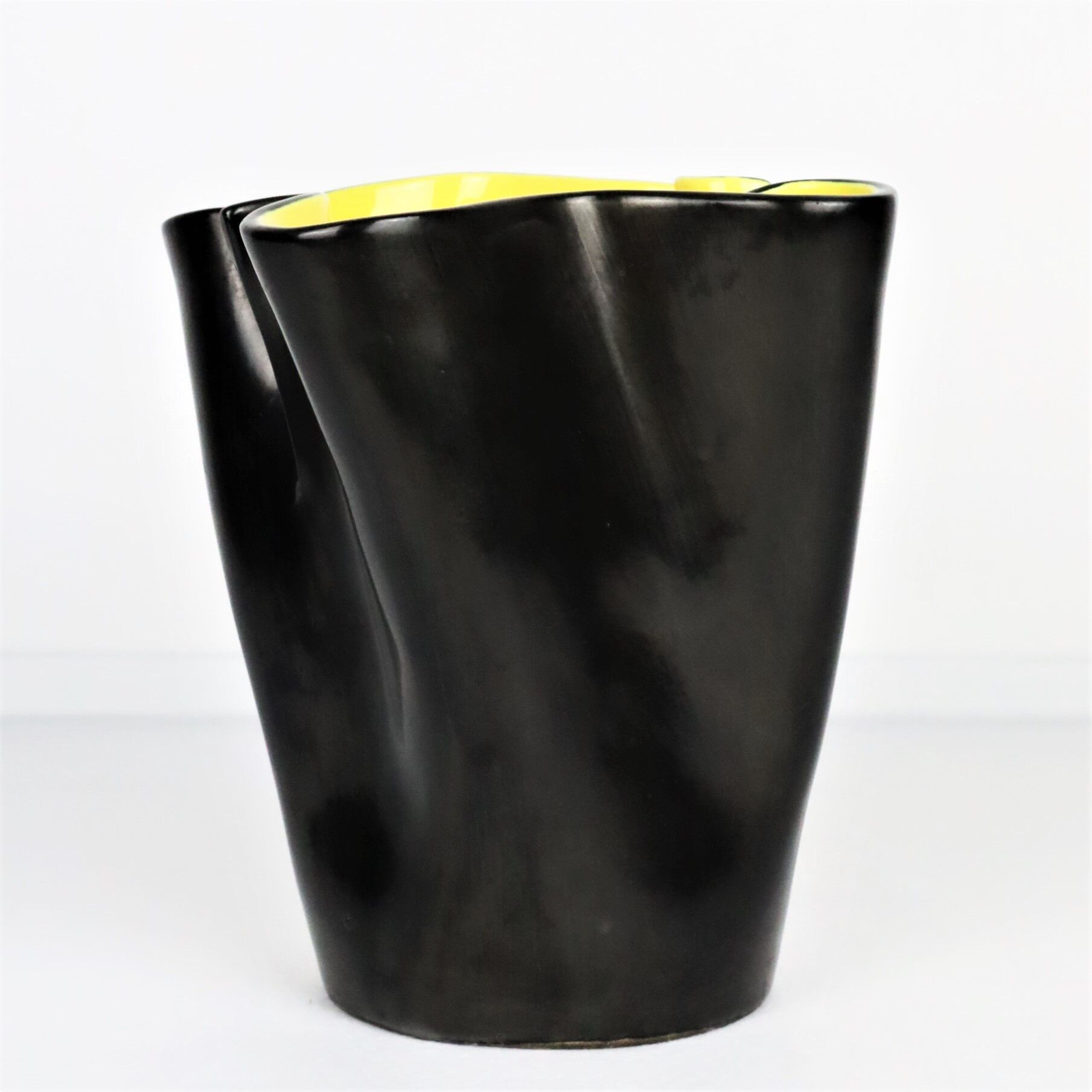 Vase mouchoir Vallauris 1950