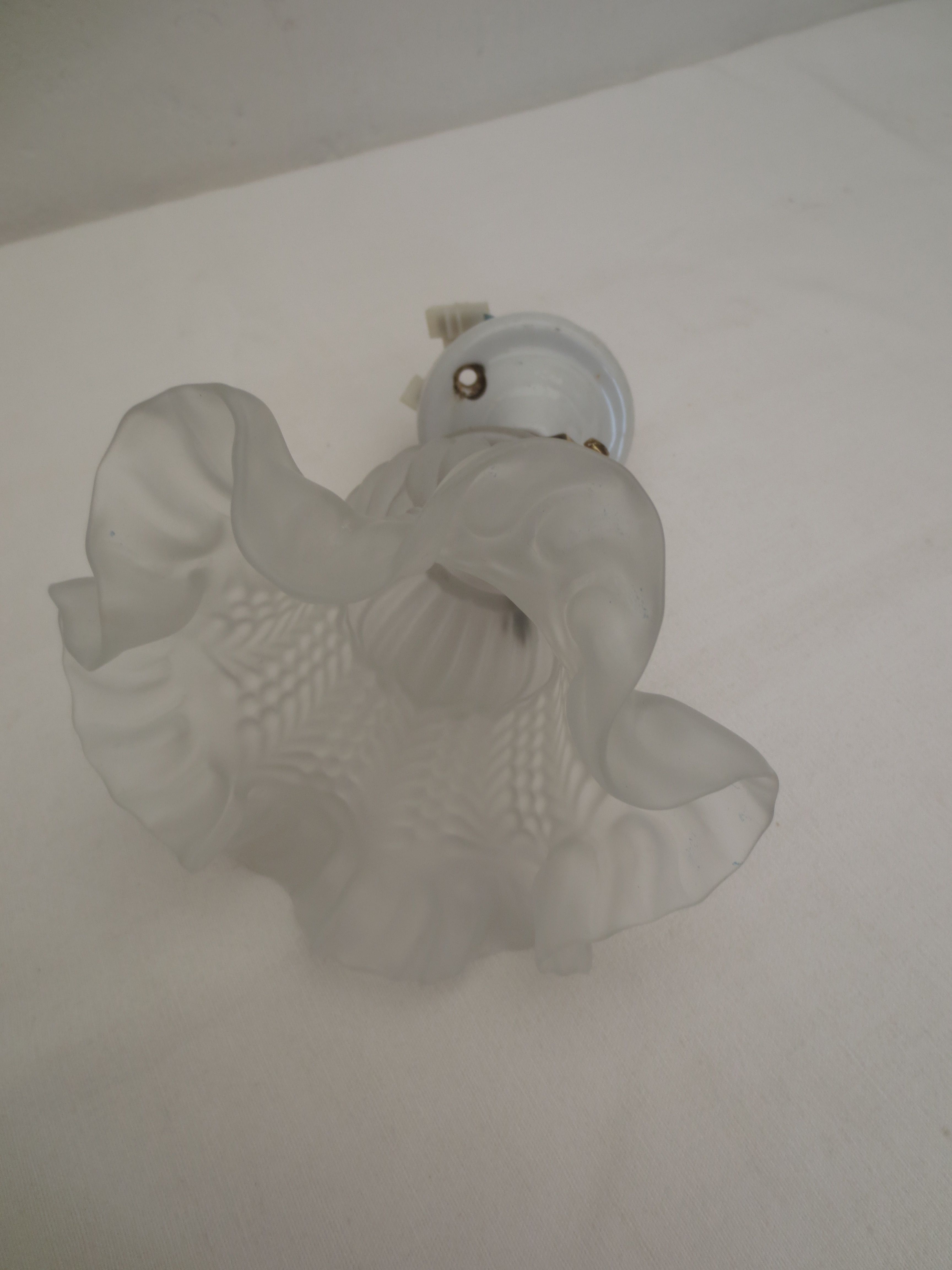 Oblique wall lamp at 45 ° porcelain tulip frosted glass