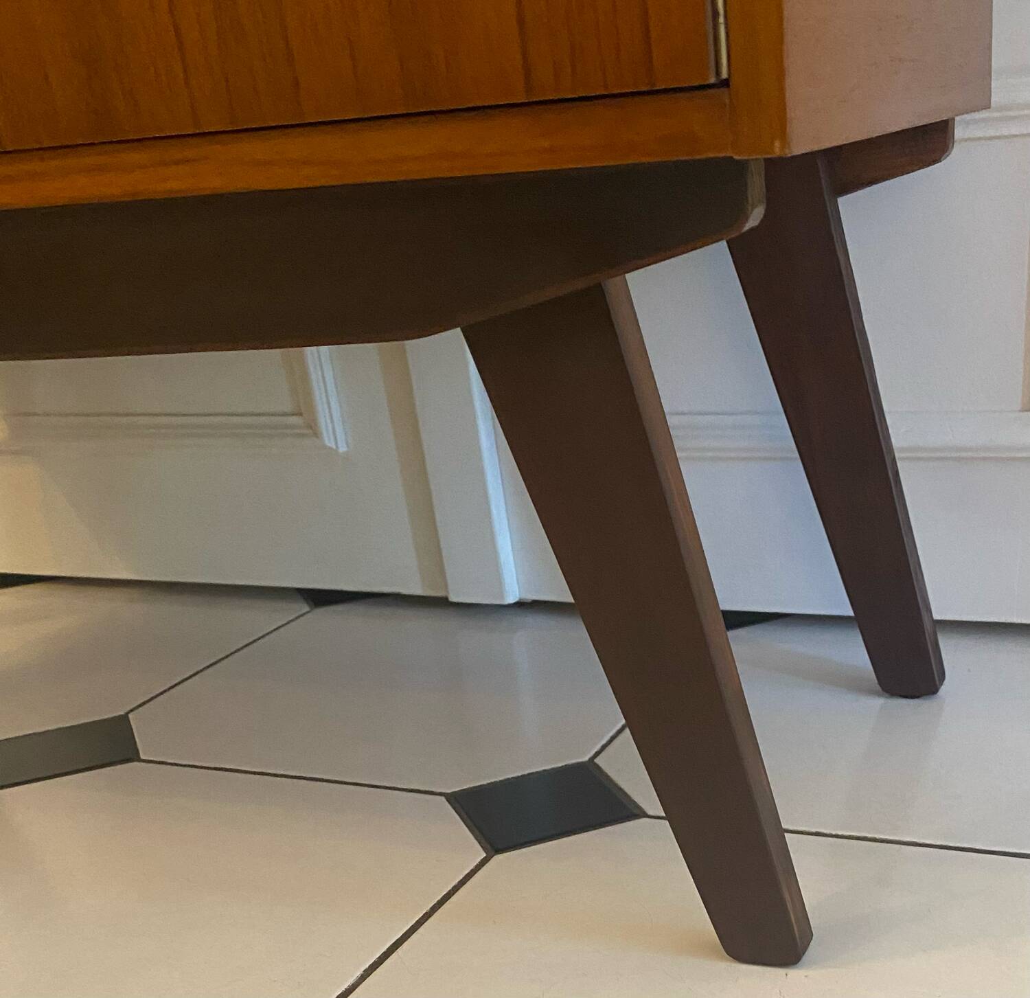 Vintage sideboard with compass feet