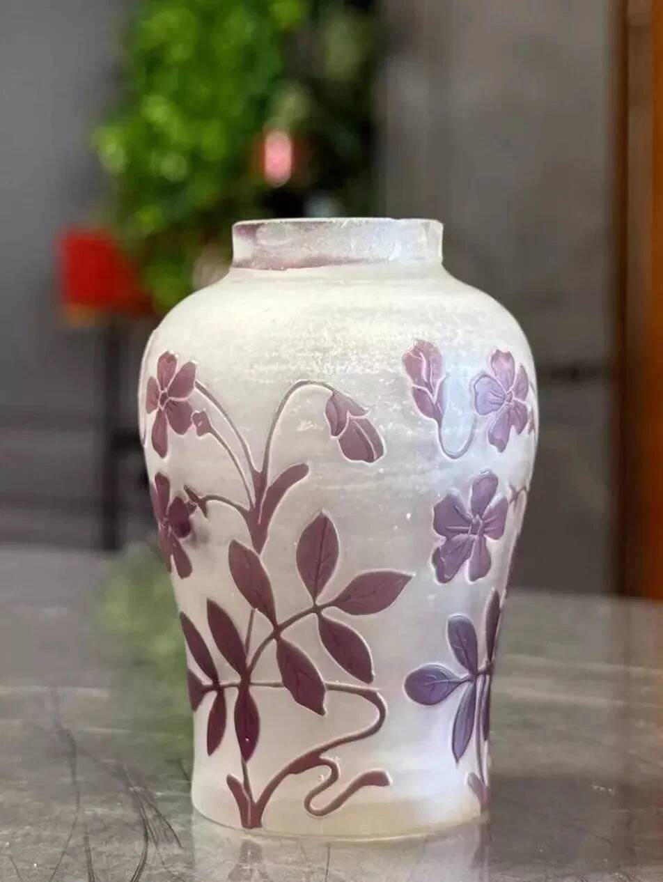 Pantin Crystal Works France: multi-layered glass vase